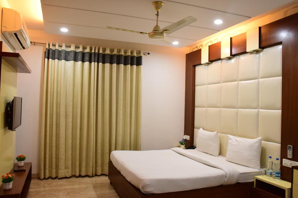 When In Gurgaon - Service Apartments, Near Medanta Medicity Δελχί Εξωτερικό φωτογραφία